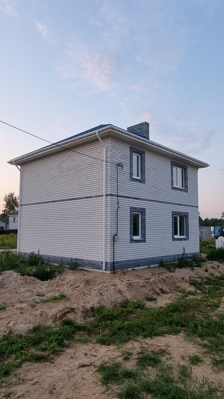 Дом с гаражом и верандой 115 м2