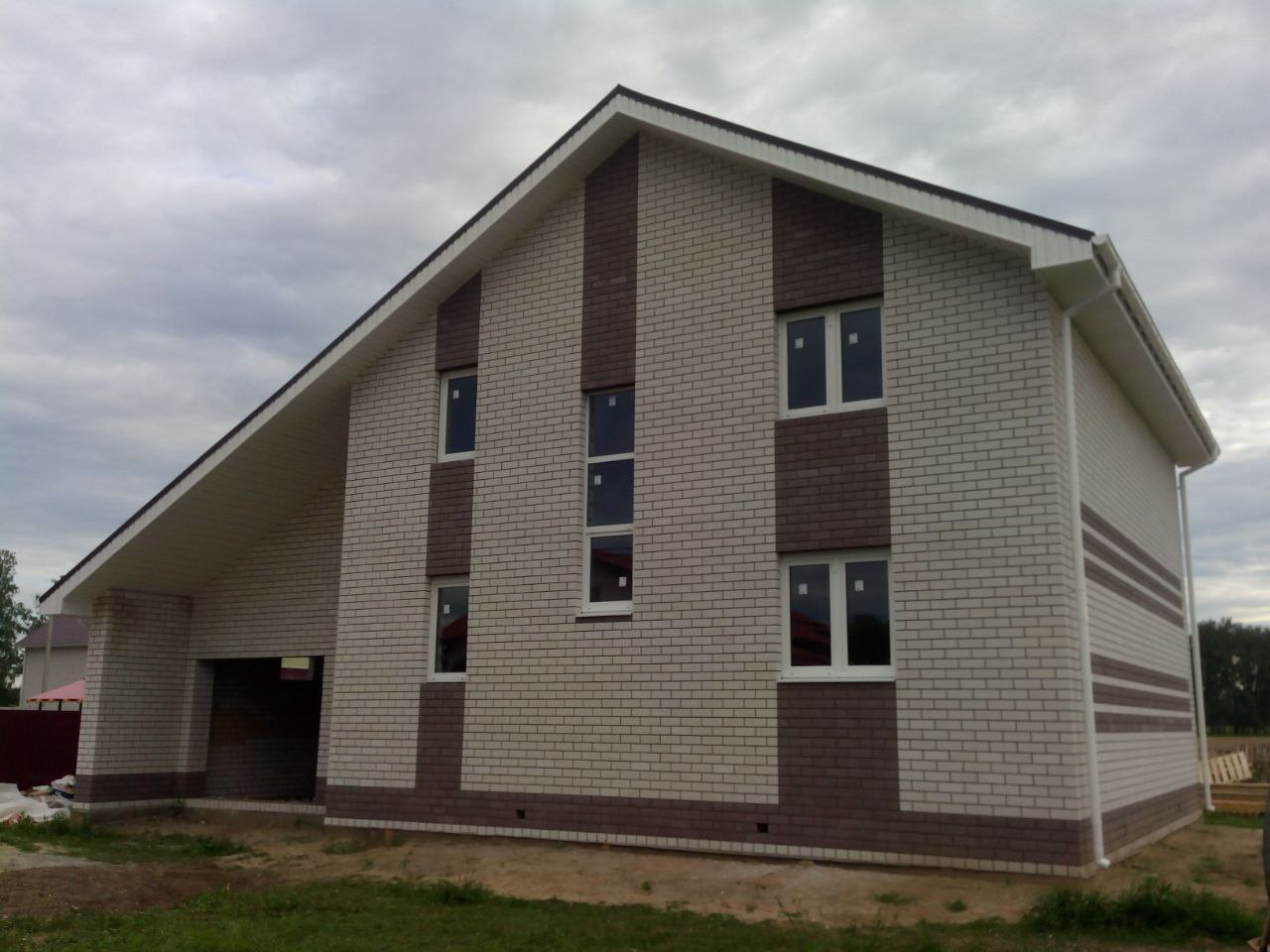 Дом 150м² с гаражом. Газосиликатный блок, силикатный кирпич